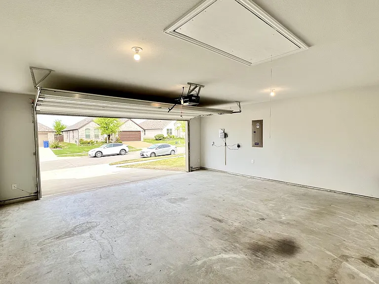 2712 Country Church Rd — Photo 21