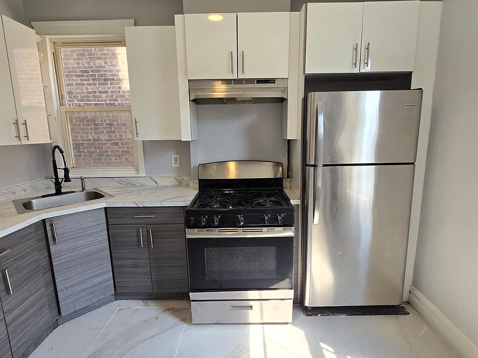 1st image of 211 Grant Ave #1AA