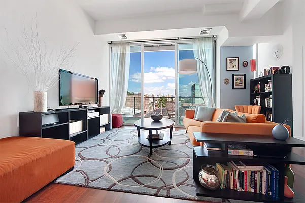 Rented by CORE | media 38