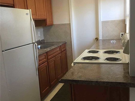 2nd image of 14 Smith St