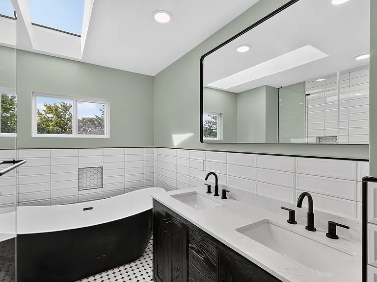2804 63rd Ave — Photo 21