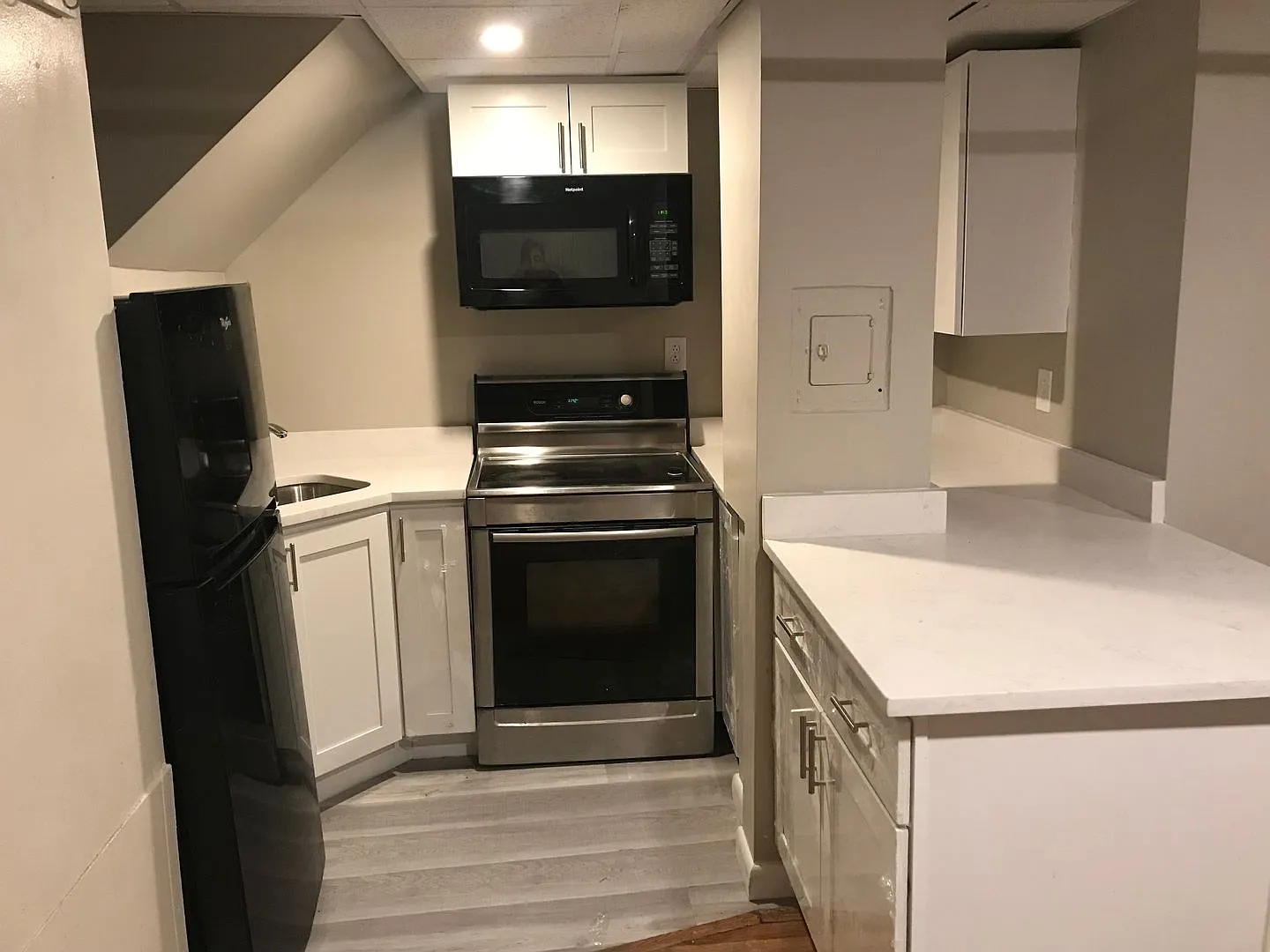 Don't miss out on this amazing deal! — Photo 1