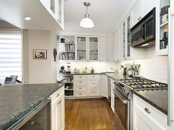 4th image of 505 E 79th St APT 7B