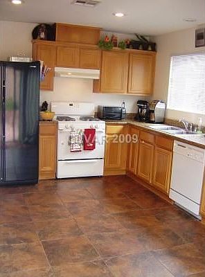3rd image of 3123 Cantabria Ct