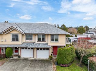 Arbour Gardens, Victoria, BC V8R 4M3