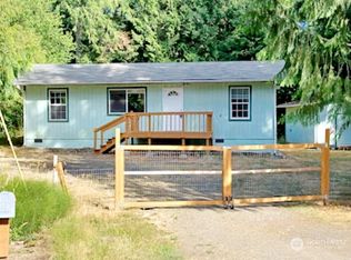 370 E Lakeshore Dr E, Shelton, WA