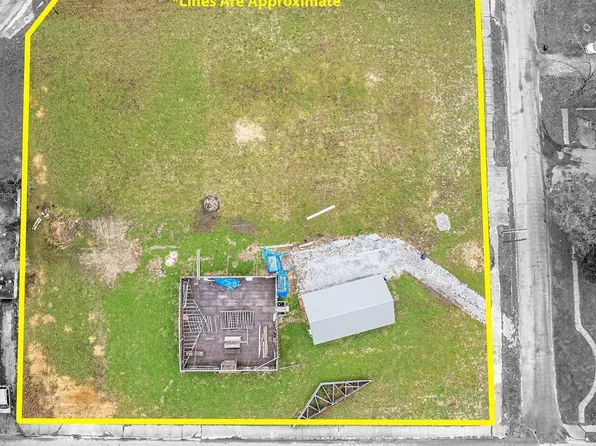 531 N College St, Salem, IL 62881