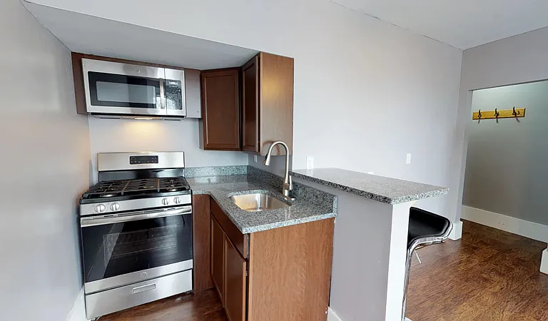 113 Comstock Ave — Photo 35