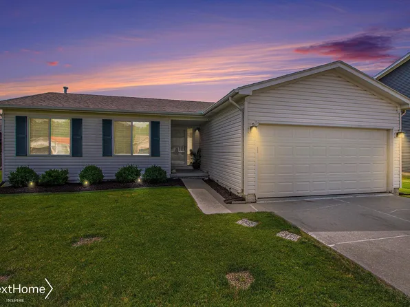 3059 Wild Orchid Ln, Burton, MI 48519