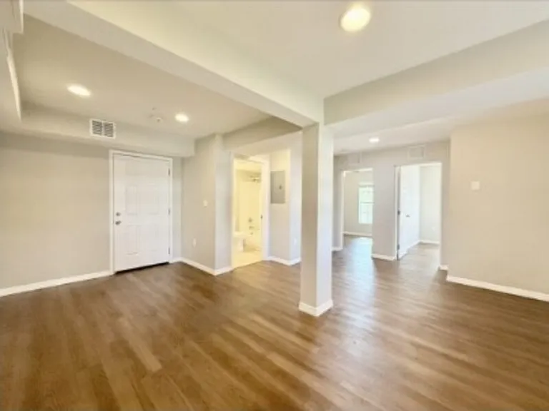 425 F St #3 — Photo 13