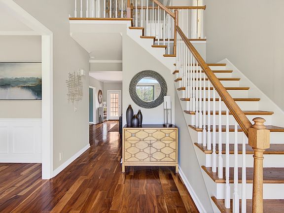 3rd image of 4426 Savage Pointe Dr