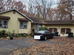 165 Asbury Rd, Egg Harbor Township, NJ 08234