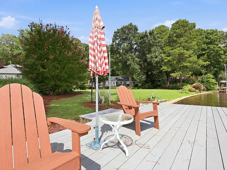 253 Lakeview Dr — Photo 16