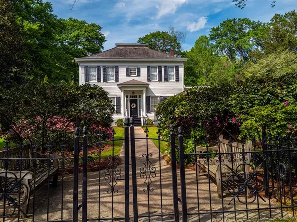 5160 Echols St NW, Covington, GA 30014