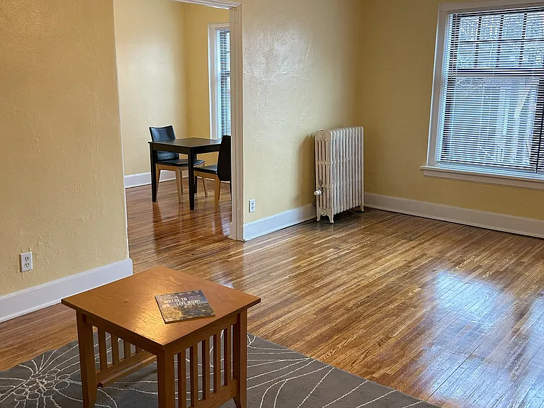610 Summit Avenue — Photo 37