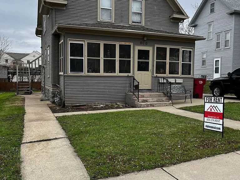 608 S 3rd Ave — Photo 13