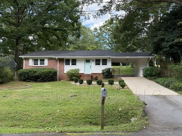 16 Flower Dr, Greenville, SC 29605