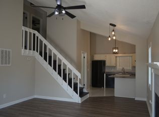 145 Viking Dr APT 20, Calhoun, GA 30701