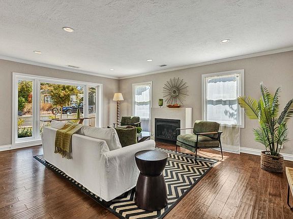 5th image of 1407 East Avenue