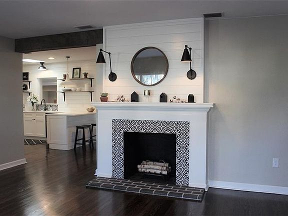 4th image of 1739 Dormont Ln