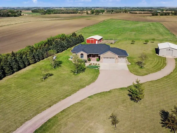 25558 472nd Ave, Renner, SD 57055