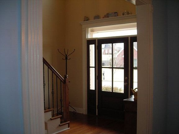 2nd image of 400 Northpointe Lake Dr