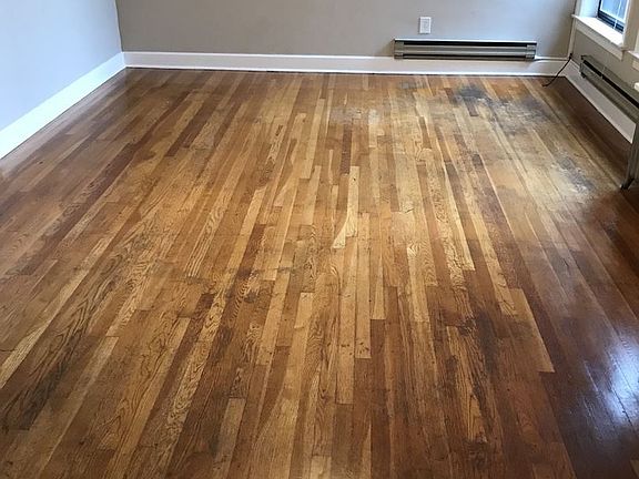 4th image of 135 Harvard Ave E APT 405