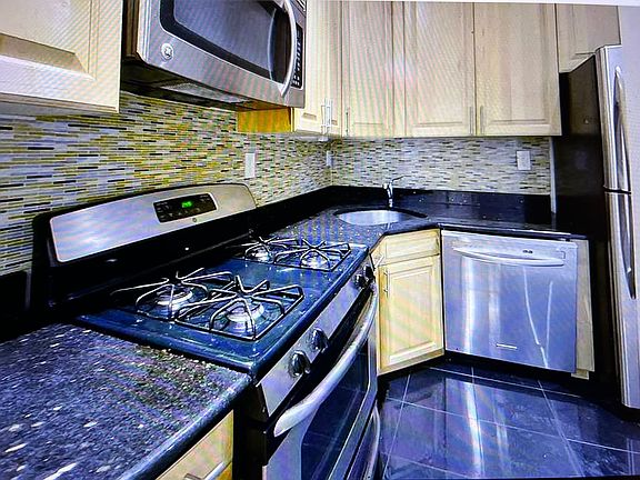 3rd image of 243 E 53rd St Front 2