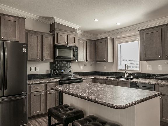 2nd image of 9343 SCEPTER AVENUE