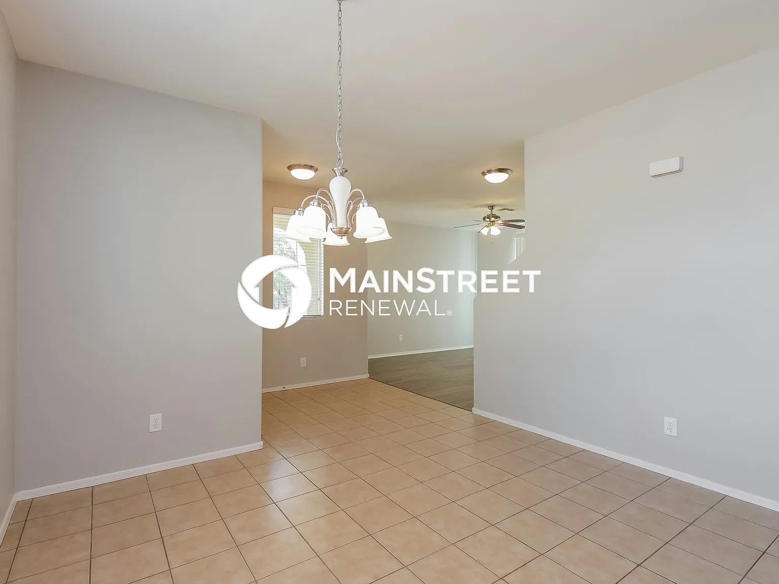3806 S 54th Glen — Photo 4