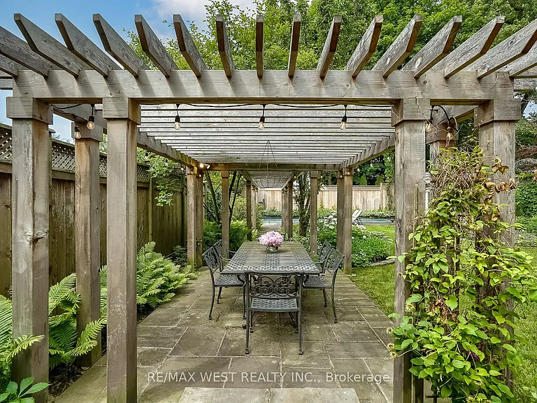 70 Forest Hill Rd — Photo 41