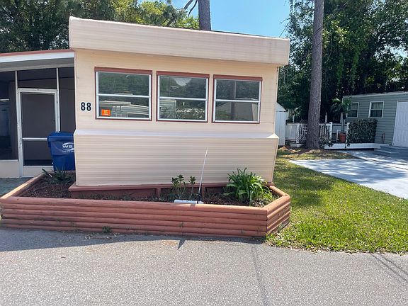 2nd image of 12300 Seminole Blvd #88