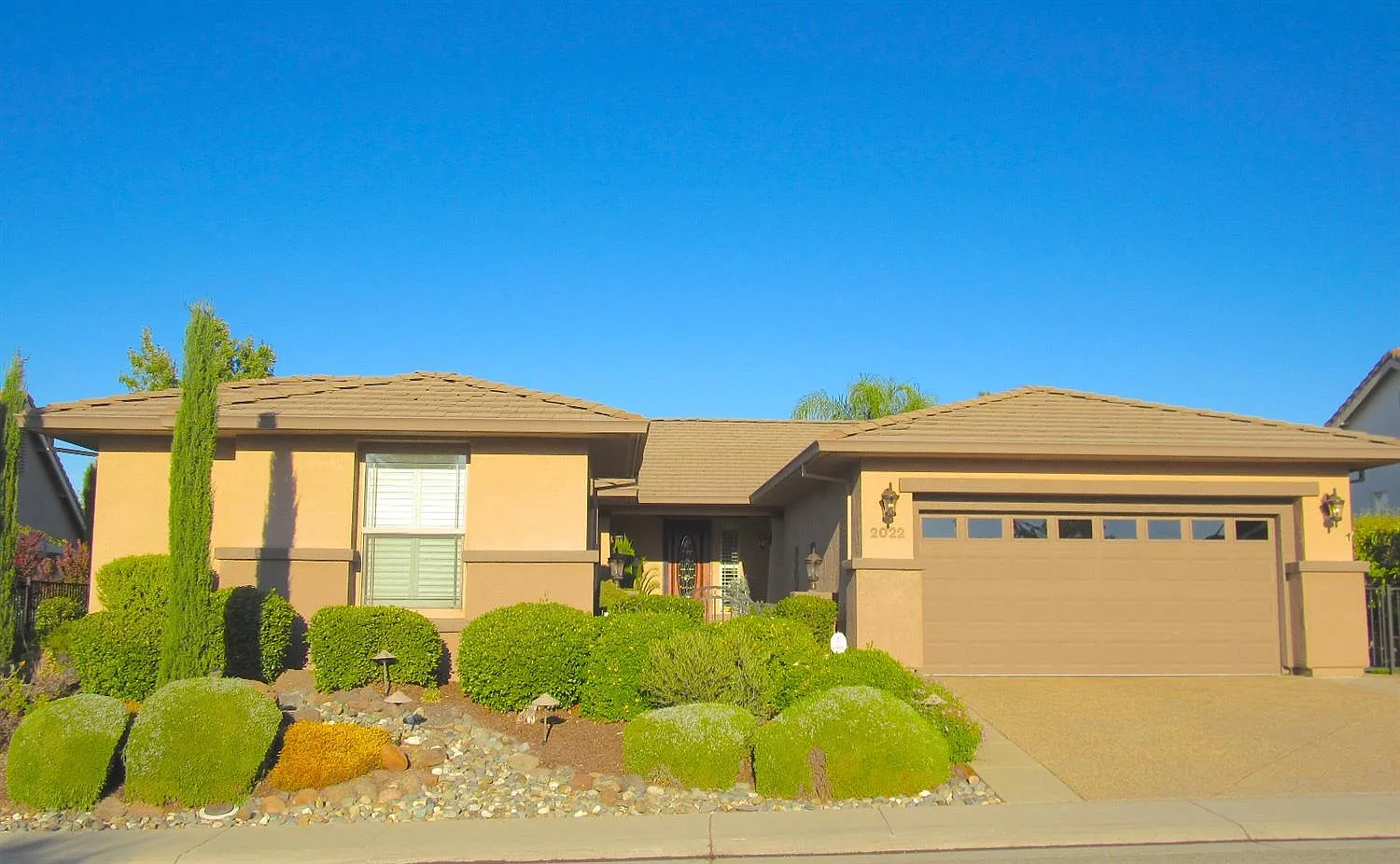 2022 Coldwater Ln photo 1