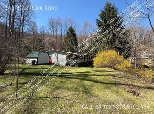 141 Bear Rock Rd, Hendersonville, NC 28739
