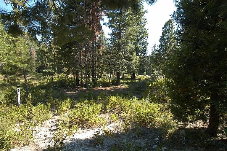 2nd image of 42196 Tourmaline Ln