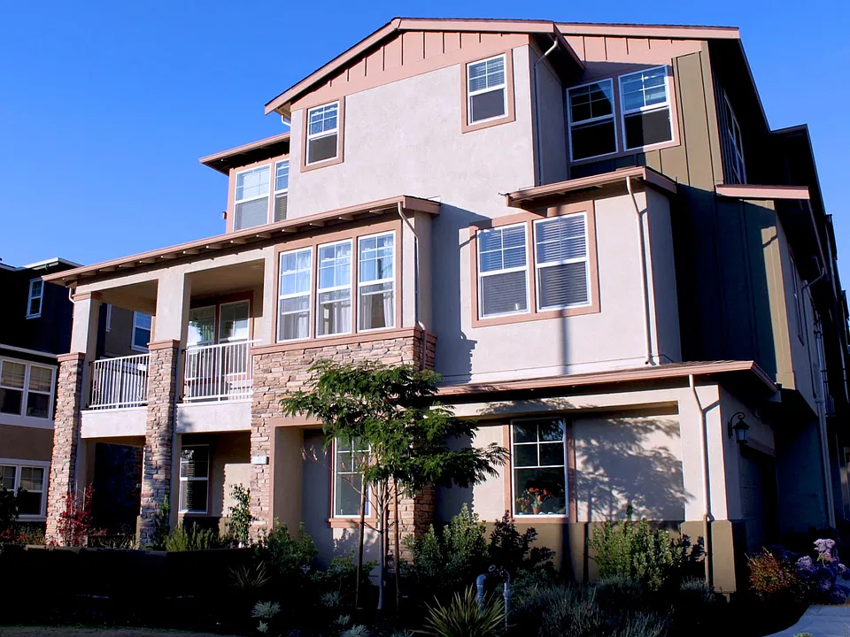 1655 Latitude Dr #6