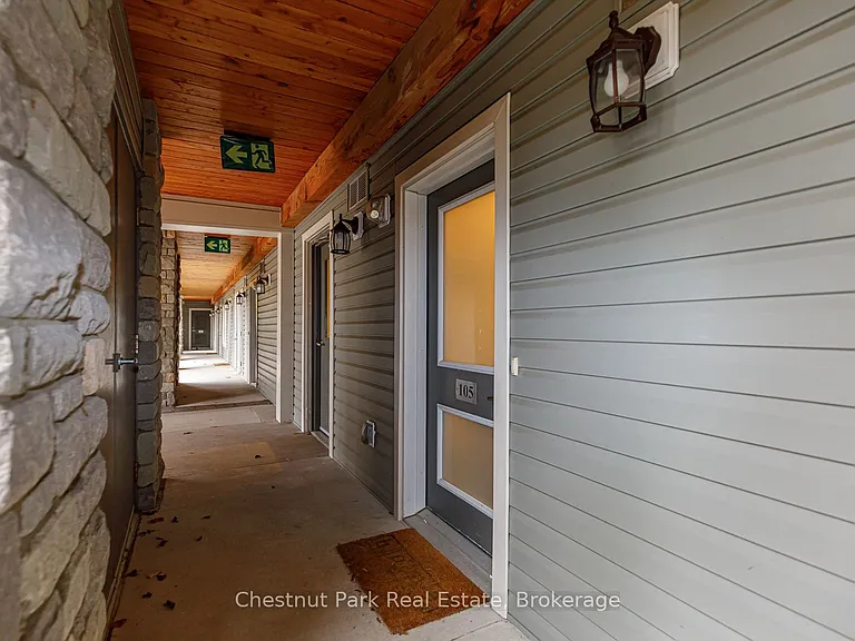 4 Anchorage Cres #105 — Photo 3