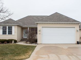 144 Augusta Cir, Waverly, IA 50677