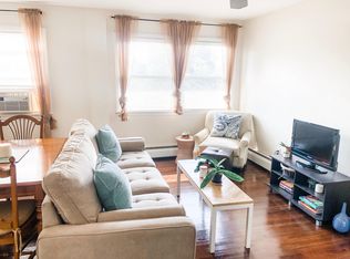 35 E Bay Dr APT 2A, West Islip, NY 11795