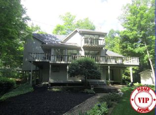 1735 Woodhill Dr W, Ashland, OH 44805