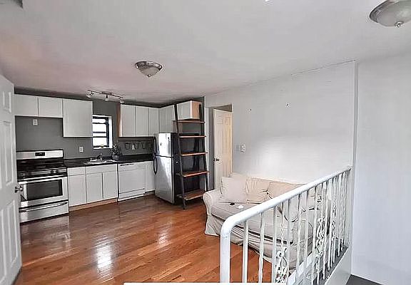 5th image of 743 Driggs Ave #3