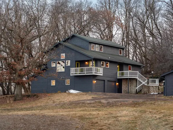 4685 Schneider Dr, Oregon, WI 53575