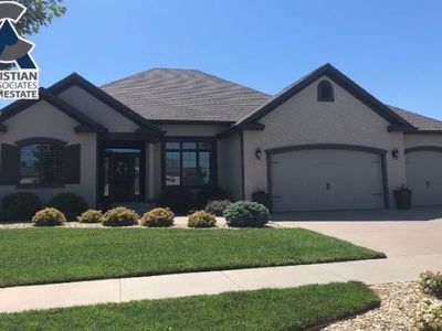 1117 Leone Ridge Dr, Manhattan, KS, 66503
