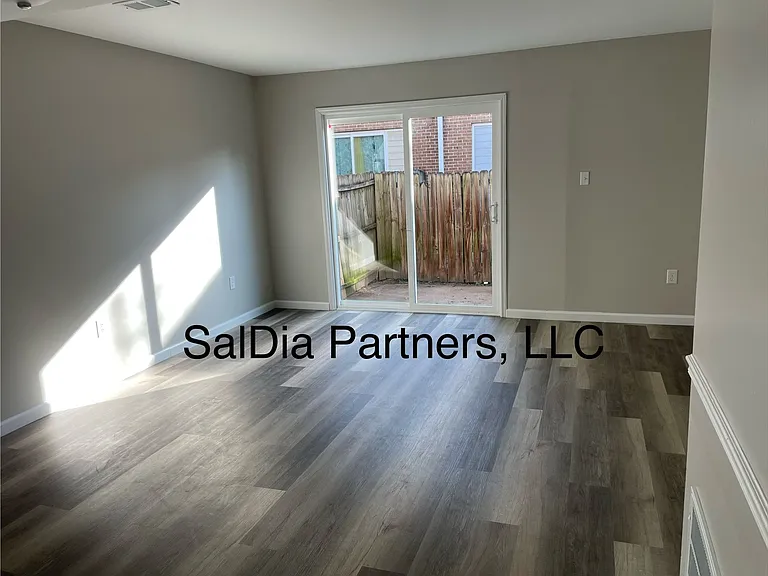 1200 Elberta Rd — Photo 4