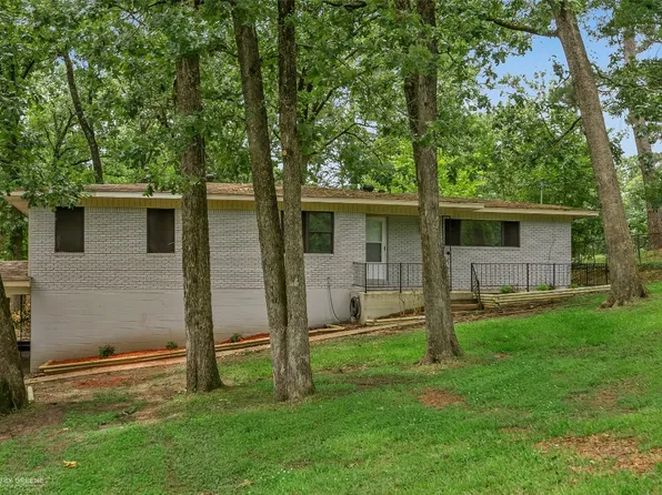 4527 S Fairway Dr, Shreveport, LA 71109