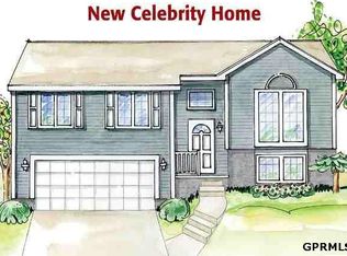 7815 S 72 Avenue Cir, La Vista, NE 68128