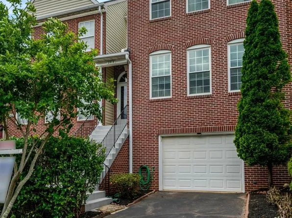 2916 Mainstone Dr, Fairfax, VA 22031
