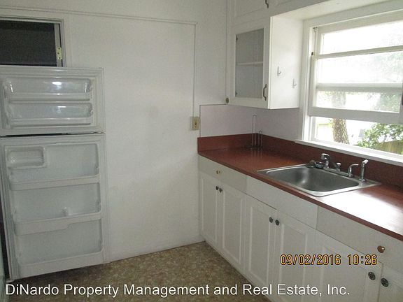 5th image of 681 Winchester St #B