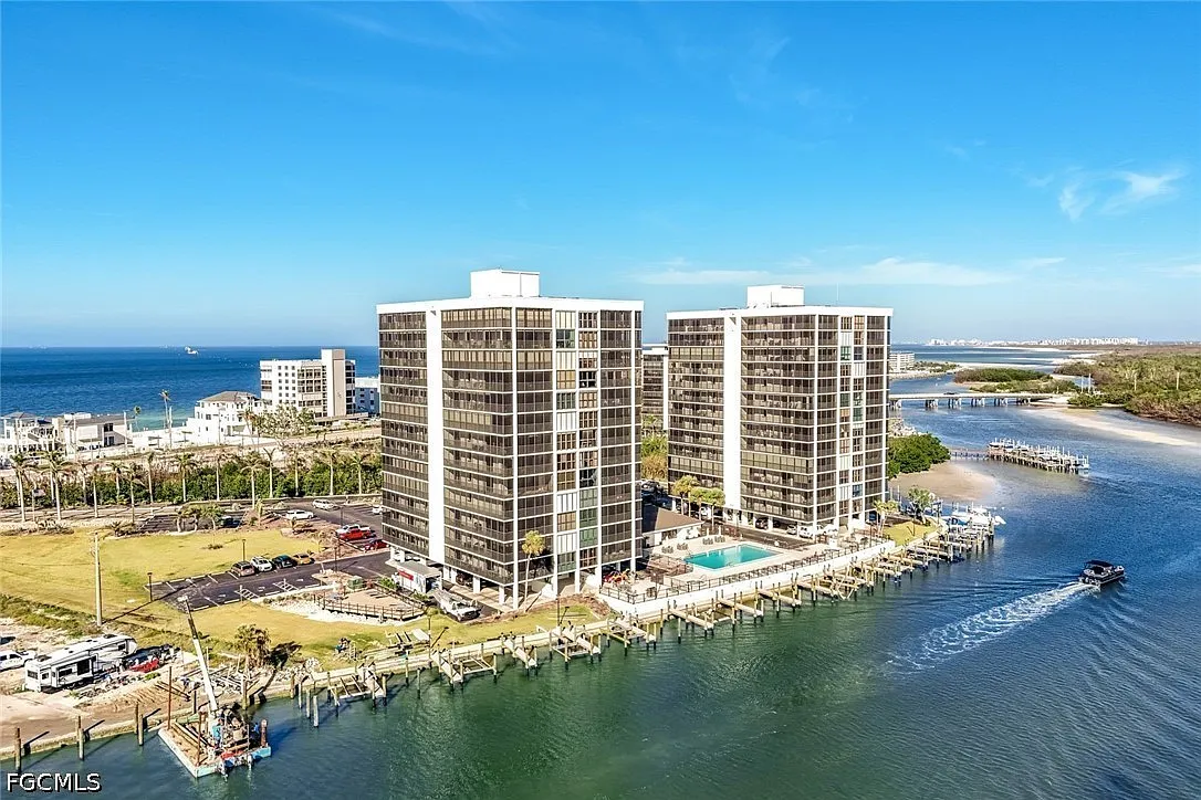2 bed, 2.0 bath, 1345 sqft, $8,500 — Photo 1