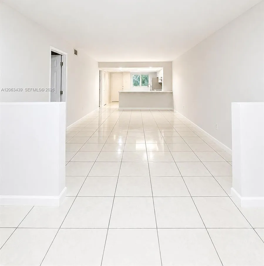 Palm Beach Trace Condo — Photo 4